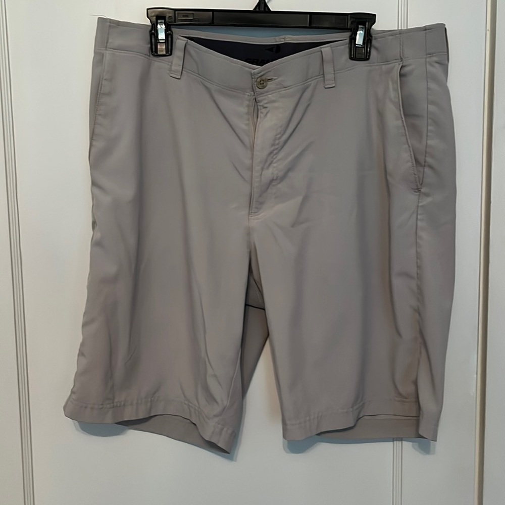 Grand slam golf shorts. Light khaki.